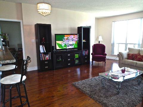 lph5 - 23 Lorraine Dr, Condo with 2 bedrooms, 2 bathrooms and 1 parking in Toronto ON | Image 3