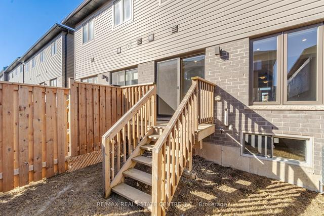 48 - 30 Times Square Blvd, House attached with 3 bedrooms, 4 bathrooms and 2 parking in Hamilton ON | Image 29