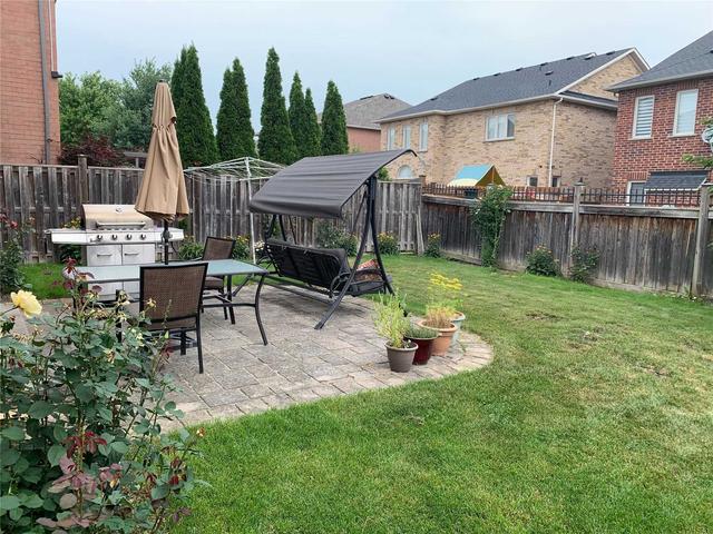 20 Billancourt Cres, House detached with 4 bedrooms, 3 bathrooms and 6 parking in Brampton ON | Image 19