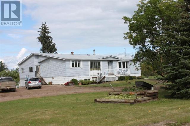 894017 Range Road 224, Home with 4 bedrooms, 3 bathrooms and null parking in Northern Lights County AB | Card Image