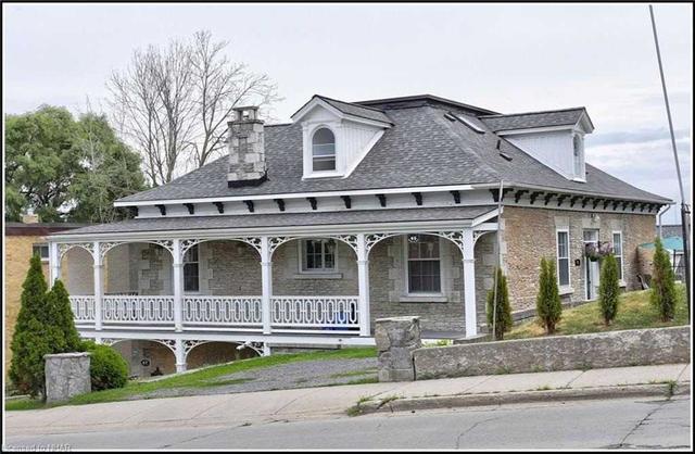 47 Bridge St W, House detached with 8 bedrooms, 5 bathrooms and 6 parking in Belleville ON | Image 10