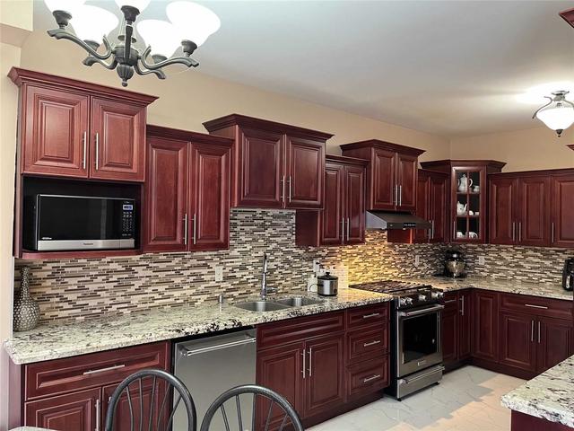 67 Watchman Rd, House detached with 4 bedrooms, 6 bathrooms and 6 parking in Brampton ON | Image 5