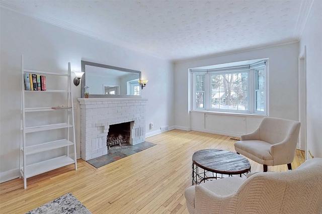 187 Mill St, House detached with 3 bedrooms, 3 bathrooms and 4 parking in Richmond Hill ON | Image 3