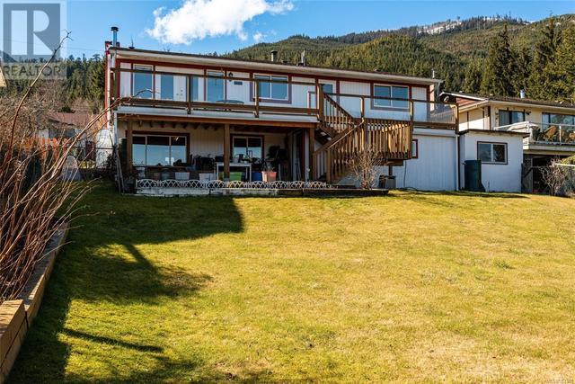 111 Seaview St, House detached with 3 bedrooms, 3 bathrooms and 4 parking in Sayward BC | Image 29