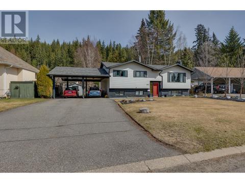 4962 Meadowbrook Road, House detached with 4 bedrooms, 3 bathrooms and null parking in Prince George BC | Card Image