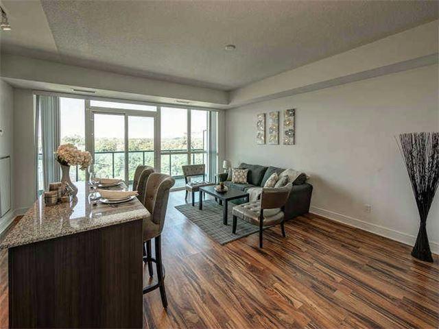 820 - 35 Brian Peck Cres, Condo with 1 bedrooms, 1 bathrooms and 1 parking in Toronto ON | Image 8