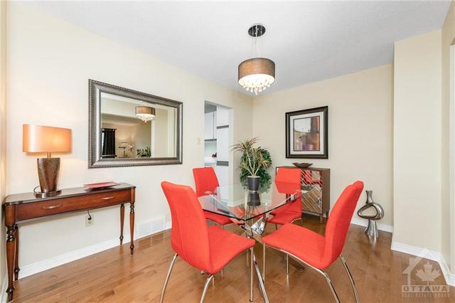 1521 Fisher Avenue, Townhouse with 3 bedrooms, 3 bathrooms and 1 parking in Ottawa ON | Image 9