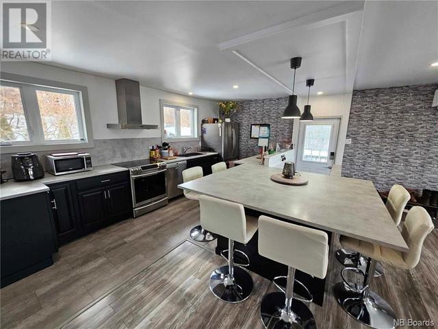 1585 Keith, House detached with 4 bedrooms, 2 bathrooms and null parking in Bathurst NB | Image 22