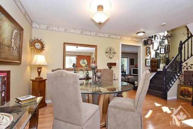 483 Beatrice Drive, House detached with 3 bedrooms, 3 bathrooms and 3 parking in Ottawa ON | Image 5