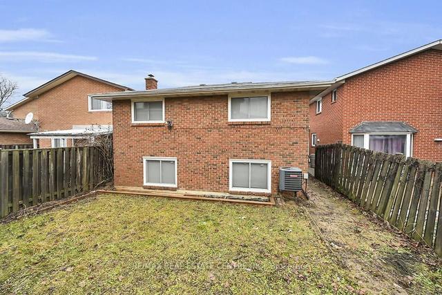 374 Limeridge Rd E, House detached with 4 bedrooms, 2 bathrooms and 3 parking in Hamilton ON | Image 35