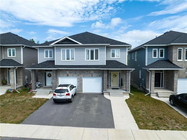 2797 Delmar Street, House semidetached with 3 bedrooms, 2 bathrooms and 2 parking in Kingston ON | Image 1