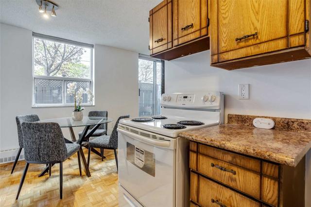 102 - 1071 Woodbine Ave, Condo with 2 bedrooms, 1 bathrooms and 1 parking in Toronto ON | Image 4