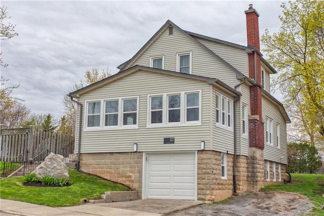 107 Queen Street, House detached with 4 bedrooms, 1 bathrooms and 2 parking in Fort Erie ON | Image 4