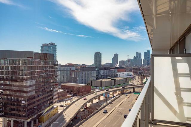 ph3 - 32 Trolley Cres, Condo with 2 bedrooms, 3 bathrooms and 2 parking in Toronto ON | Image 28