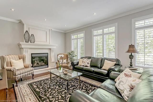 3203 Ribble Cres, House detached with 4 bedrooms, 4 bathrooms and 6 parking in Oakville ON | Image 5