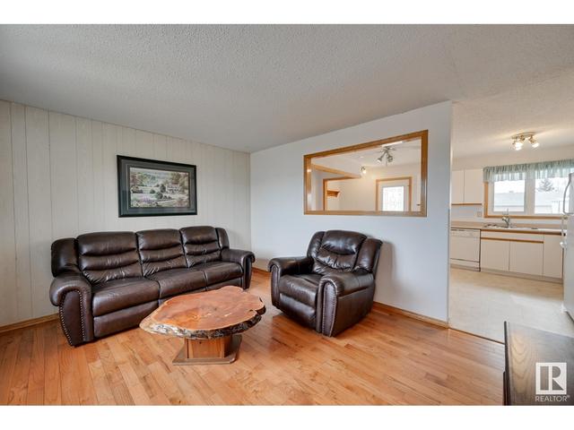 4907 57 Av, House detached with 3 bedrooms, 1 bathrooms and null parking in Lamont AB | Image 8