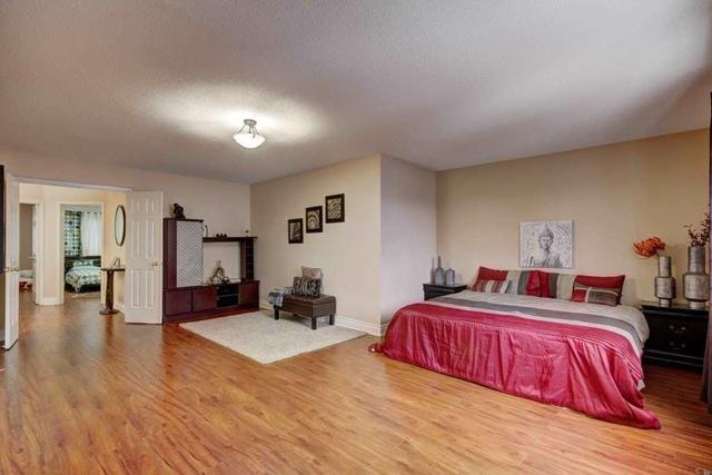 38 Domenico Cres, House detached with 3 bedrooms, 3 bathrooms and 2 parking in Brampton ON | Image 12