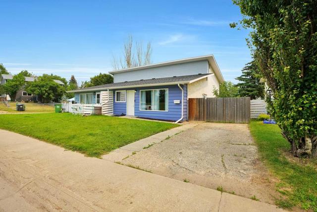 77 Overdown Drive, Home with 3 bedrooms, 1 bathrooms and 2 parking in Red Deer AB | Image 2