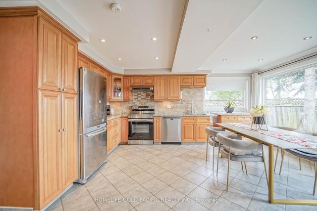 17 Crandall Dr, House detached with 4 bedrooms, 5 bathrooms and 4 parking in Markham ON | Image 5