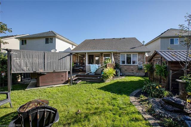 17 Tulip Drive, House detached with 2 bedrooms, 1 bathrooms and 3 parking in Tillsonburg ON | Image 28
