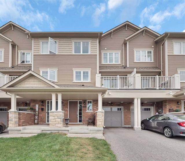 100 Tabaret Cres, House attached with 2 bedrooms, 2 bathrooms and 3 parking in Oshawa ON | Card Image