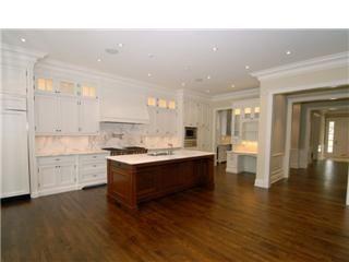 175 Roxborough Dr, House detached with 5 bedrooms, 4 bathrooms and 3 parking in Toronto ON | Image 4