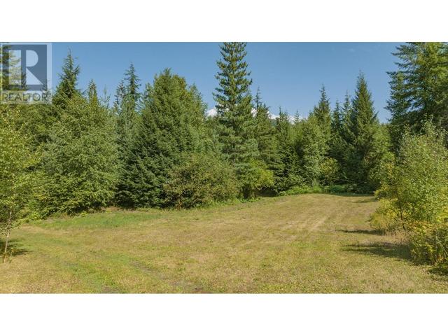 1195 & 1153 Sugar Lake Road, House detached with 2 bedrooms, 2 bathrooms and 25 parking in North Okanagan E BC | Image 10