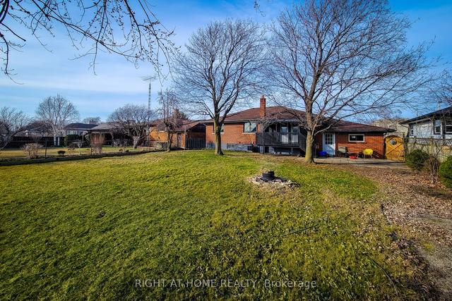 996 Barton St, House detached with 4 bedrooms, 2 bathrooms and 7 parking in Hamilton ON | Image 25