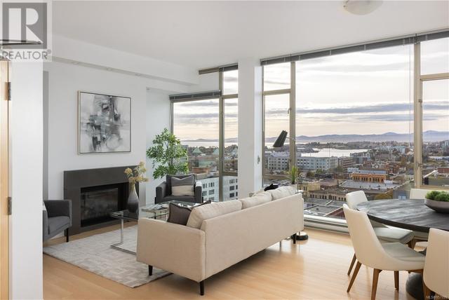 1502 - 760 Johnson St, Condo with 2 bedrooms, 2 bathrooms and 1 parking in Victoria BC | Image 7