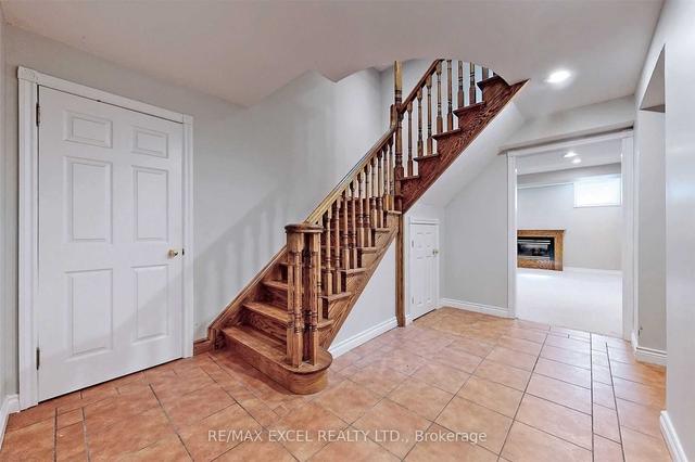 26 Ryan Cres, House detached with 5 bedrooms, 5 bathrooms and 10 parking in Markham ON | Image 29