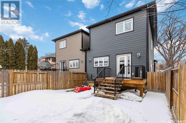 120 3rd Street E, House semidetached with 4 bedrooms, 4 bathrooms and null parking in Saskatoon SK | Image 29