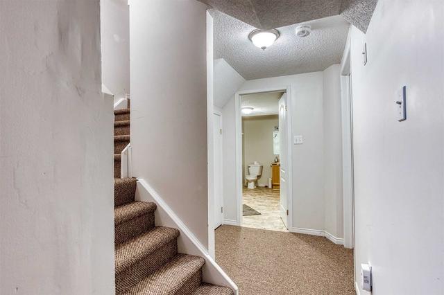 66 Rodgers Rd, Townhouse with 4 bedrooms, 3 bathrooms and 1 parking in Guelph ON | Image 13