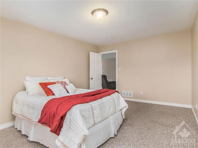 114 Templeton Court, House detached with 2 bedrooms, 2 bathrooms and 4 parking in North Grenville ON | Image 16
