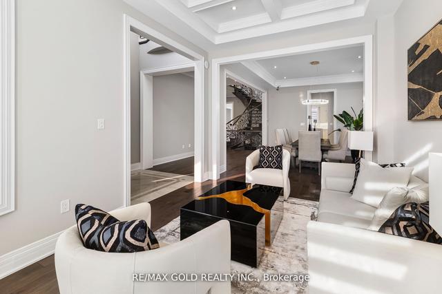 1 Mary Natasha Crt, House detached with 5 bedrooms, 6 bathrooms and 9 parking in Vaughan ON | Image 37
