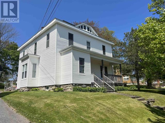 152 Faulkland Street, House detached with 4 bedrooms, 1 bathrooms and null parking in Pictou NS | Image 3