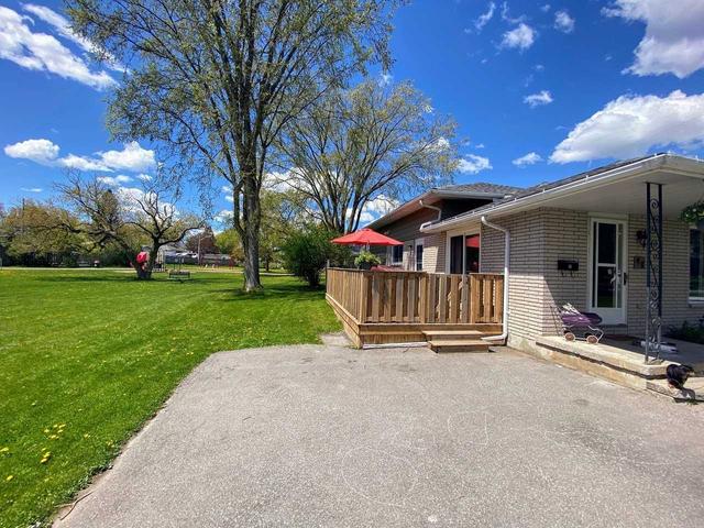 48 Nelles Ave, House detached with 3 bedrooms, 2 bathrooms and 3 parking in Quinte West ON | Image 23