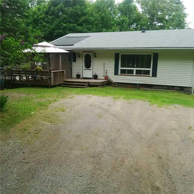 1049 Madill Rd, House detached with 2 bedrooms, 1 bathrooms and 5 parking in Highlands East ON | Image 1