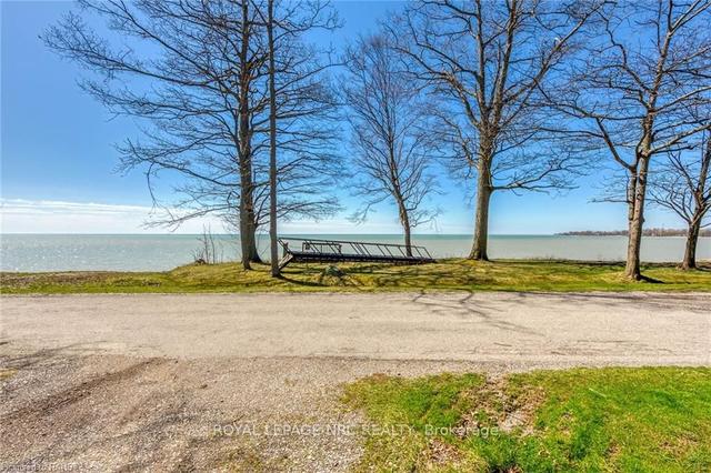 555 Edgewater Pl, House detached with 3 bedrooms, 1 bathrooms and 10 parking in Haldimand County ON | Image 36