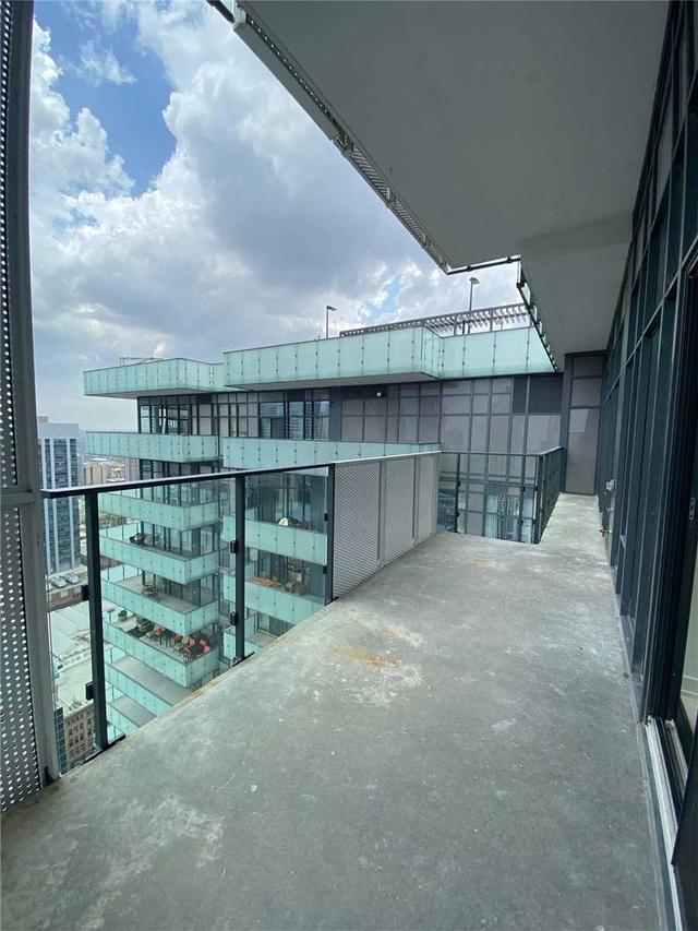 uph04 - 20 Lombard St, Condo with 3 bedrooms, 2 bathrooms and 1 parking in Toronto ON | Image 7