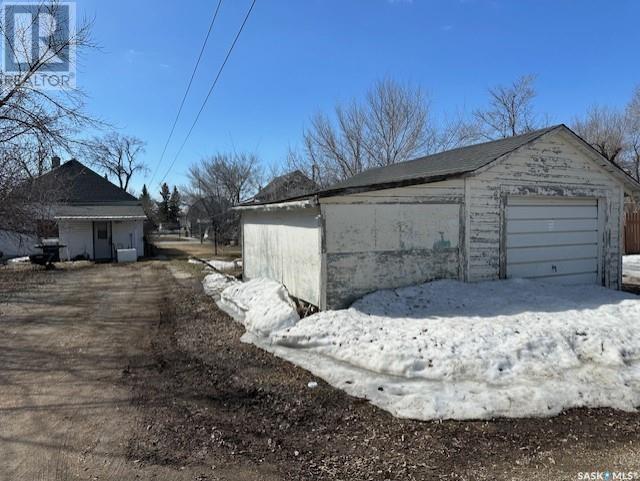232 7th Avenue W, House detached with 3 bedrooms, 1 bathrooms and null parking in Melville SK | Image 24