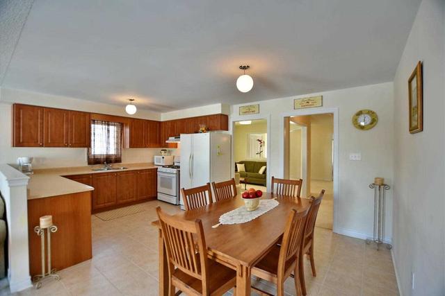 12 Meadowood Dr, House detached with 3 bedrooms, 3 bathrooms and 6 parking in Wasaga Beach ON | Image 6