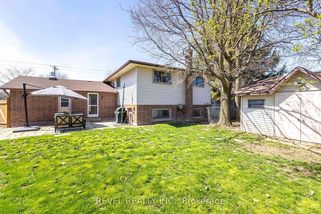 372 Niagara St, House detached with 3 bedrooms, 2 bathrooms and 8 parking in St. Catharines ON | Image 27