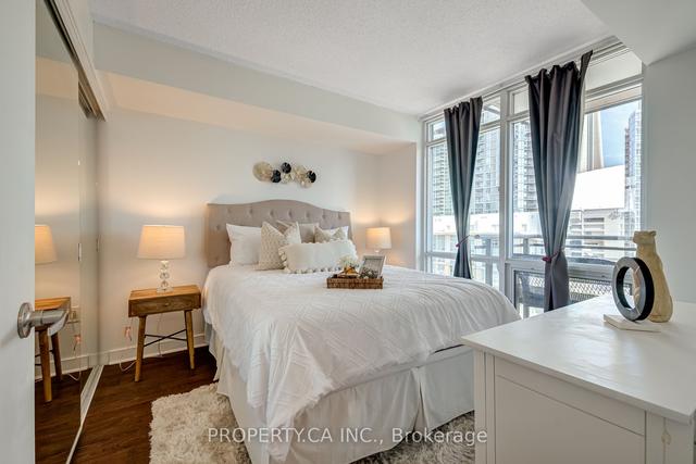 1107 - 11 Brunel Crt, Condo with 1 bedrooms, 1 bathrooms and 1 parking in Toronto ON | Image 6