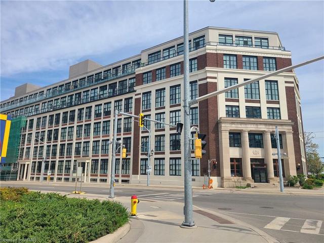 516 - 404 King Street W, House attached with 1 bedrooms, 1 bathrooms and 1 parking in Kitchener ON | Image 1