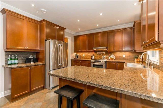 1032 Nellie Little Cres, House detached with 4 bedrooms, 5 bathrooms and 4 parking in Newmarket ON | Image 5