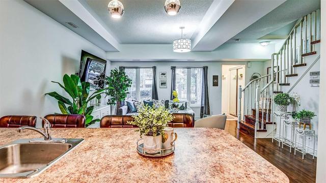 109 - 5 Richgrove Dr, Townhouse with 2 bedrooms, 2 bathrooms and 2 parking in Toronto ON | Image 5