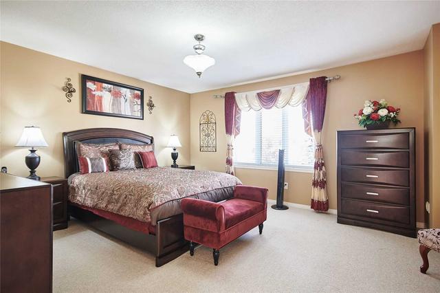1002 Capreol St, House detached with 3 bedrooms, 3 bathrooms and 3 parking in Ottawa ON | Image 8