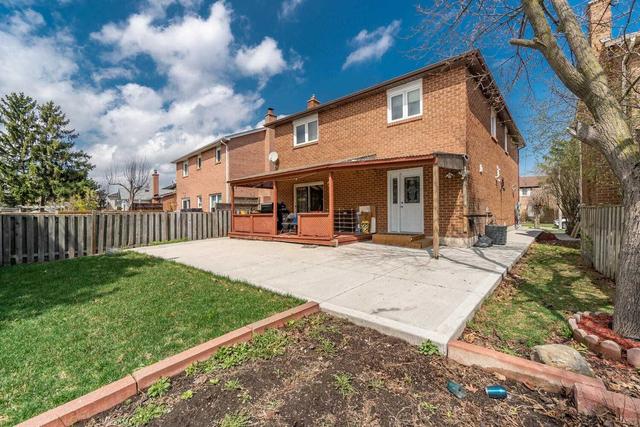 52 Nuttall St, House detached with 3 bedrooms, 3 bathrooms and 4 parking in Brampton ON | Image 30