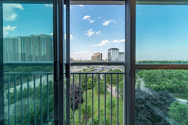 703 - 2 Fieldway Dr, Condo with 2 bedrooms, 2 bathrooms and 1 parking in Toronto ON | Image 18