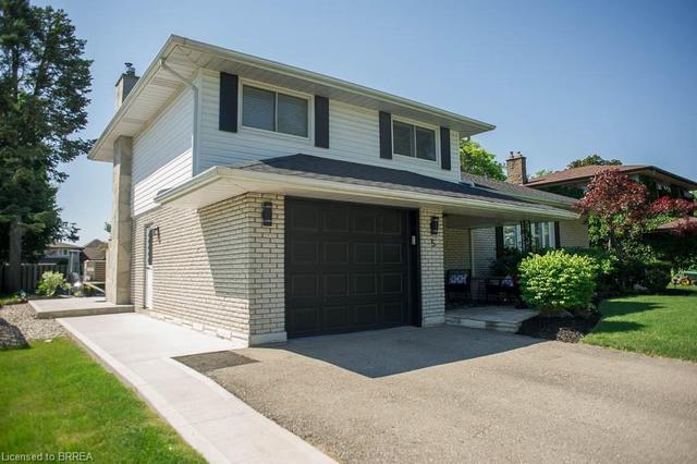 5 Japonica Crescent, House detached with 4 bedrooms, 2 bathrooms and 5 parking in Brantford ON | Image 3